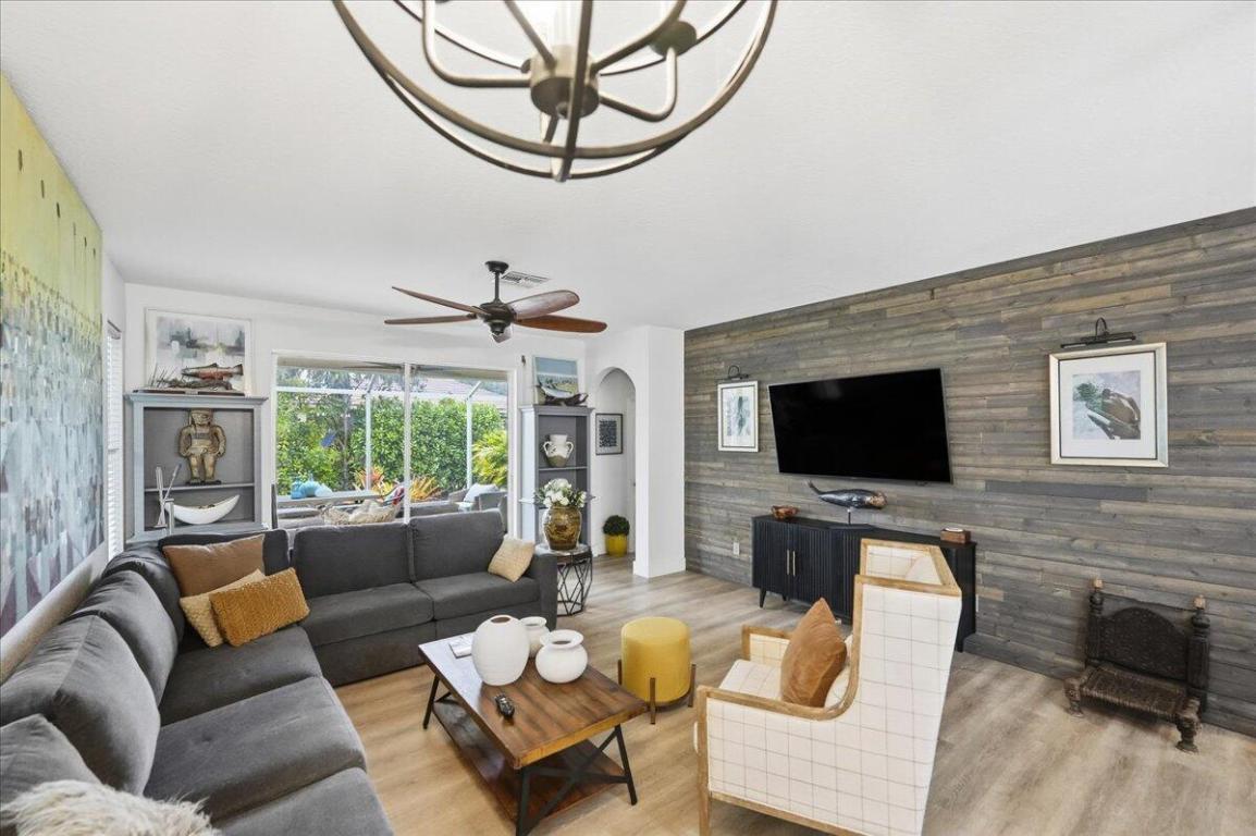 Heritage Oaks - Residential