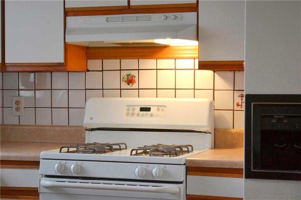Boulevard Park 51-33 B - Residential