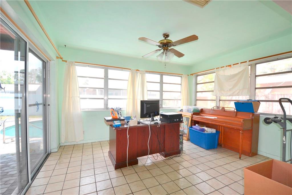Boulevard Park 51-33 B - Residential