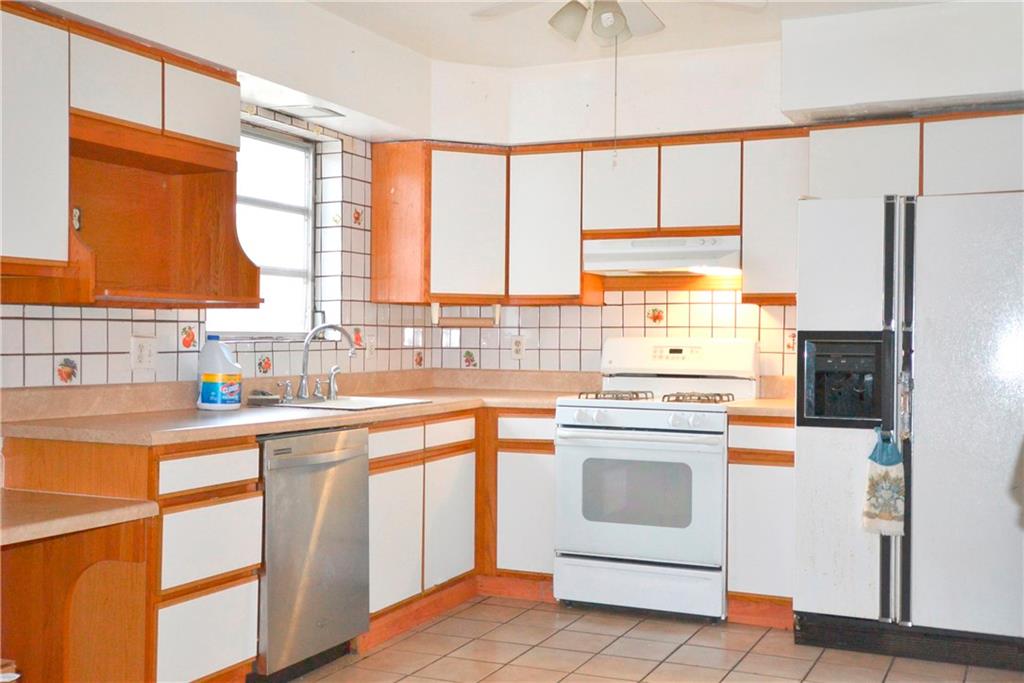 Boulevard Park 51-33 B - Residential