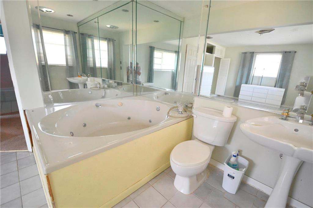 Boulevard Park 51-33 B - Residential