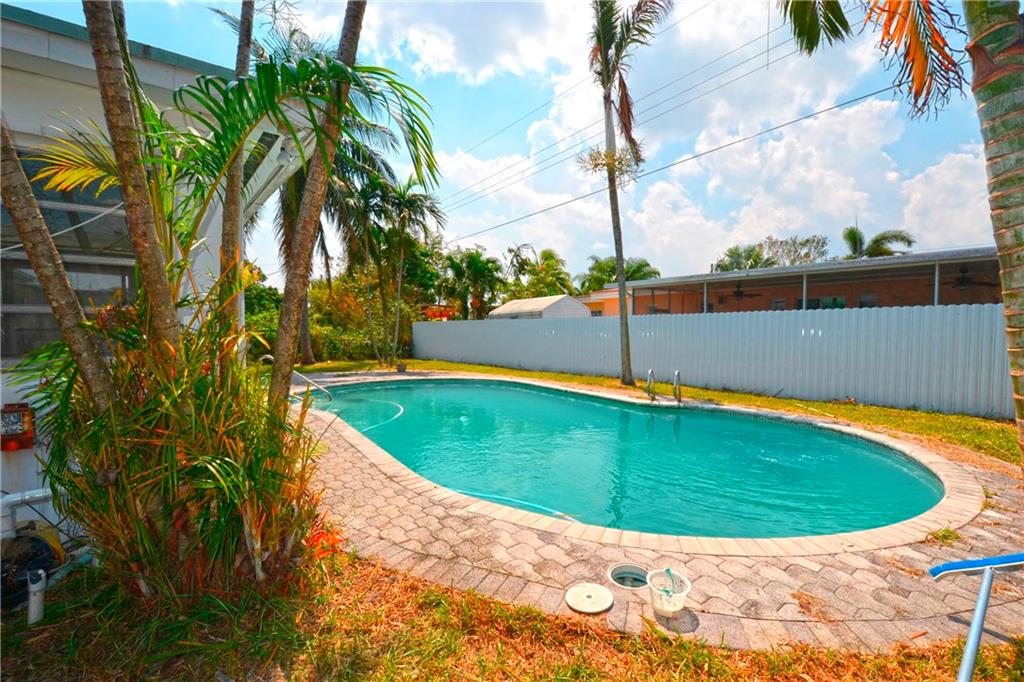 Boulevard Park 51-33 B - Residential