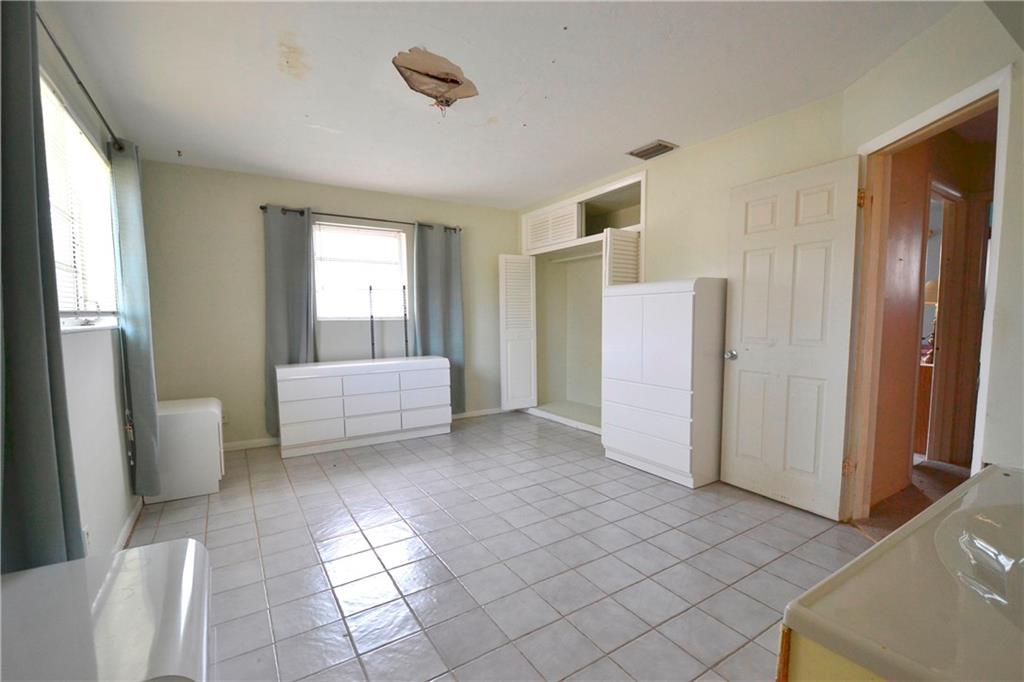 Boulevard Park 51-33 B - Residential