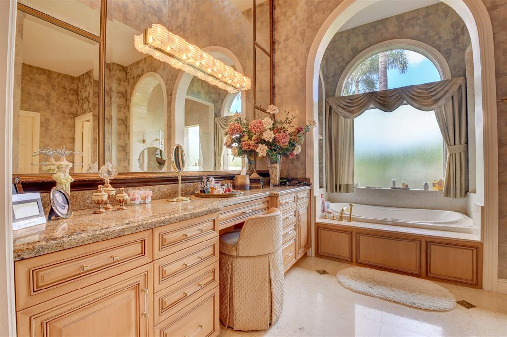 ST ANDREWS COUNTRY CLUB - Residential