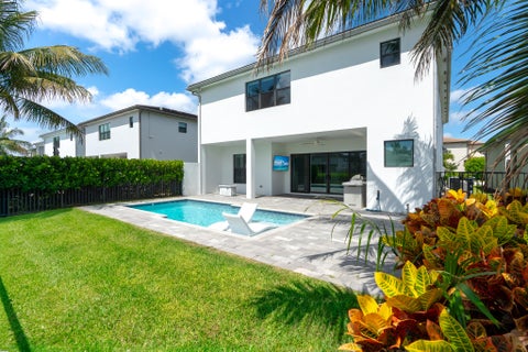 Tiny photo for 17411 Sea Blossom Way, Boca Raton, FL 33496 (MLS # B26033337)