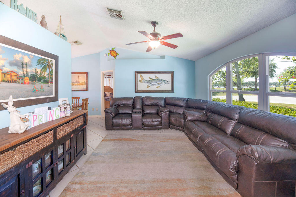 PORT ST LUCIE SECTION 7 - Residential