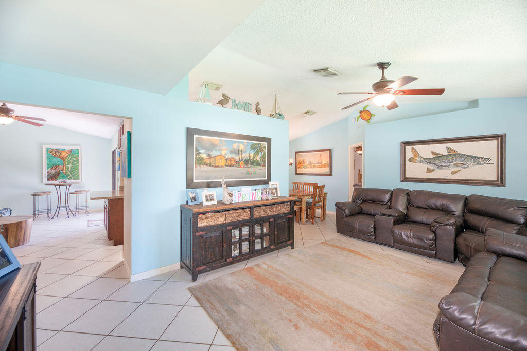 PORT ST LUCIE SECTION 7 - Residential