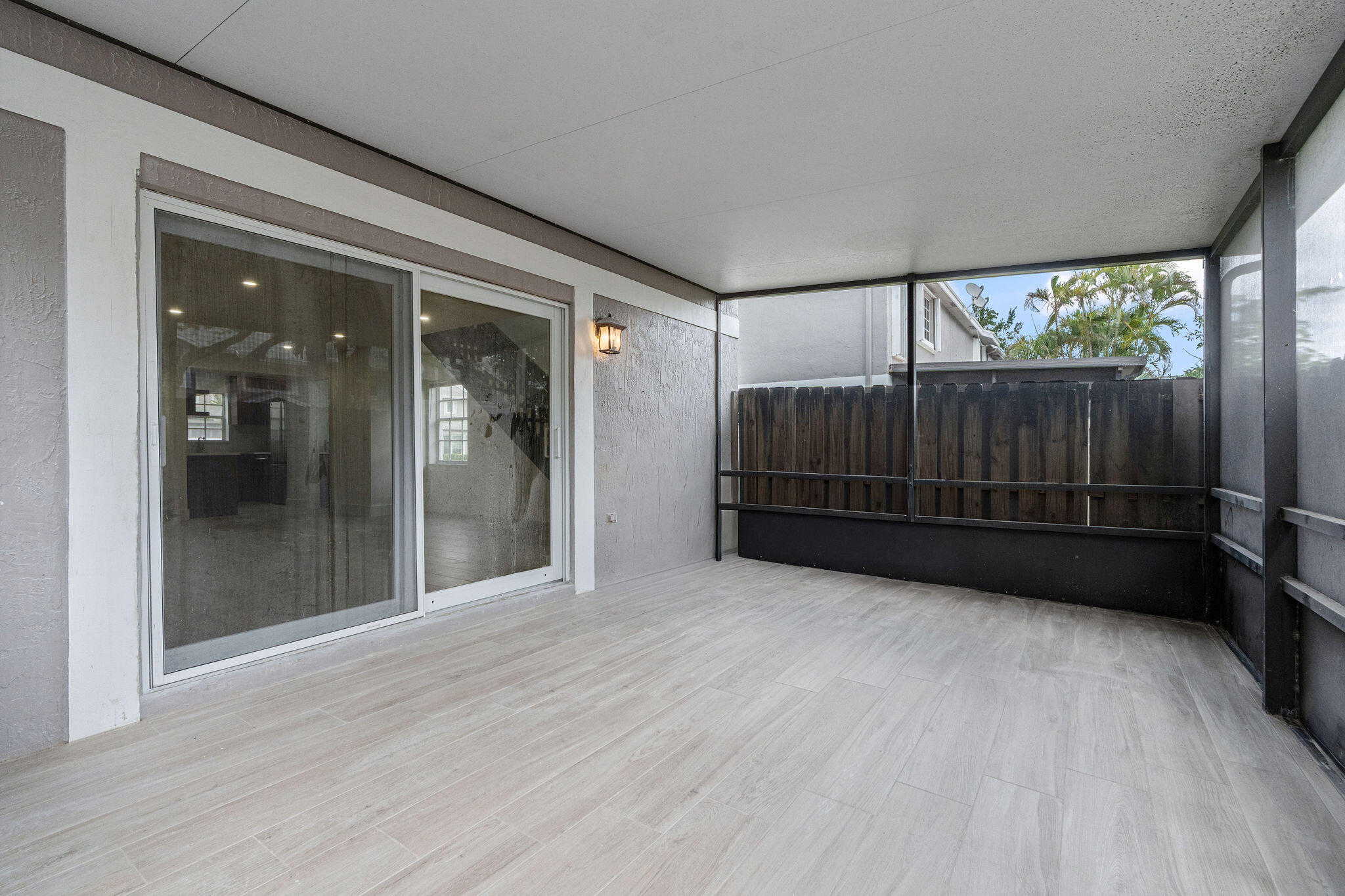 FLAMINGO GARDENS - Residential Lease