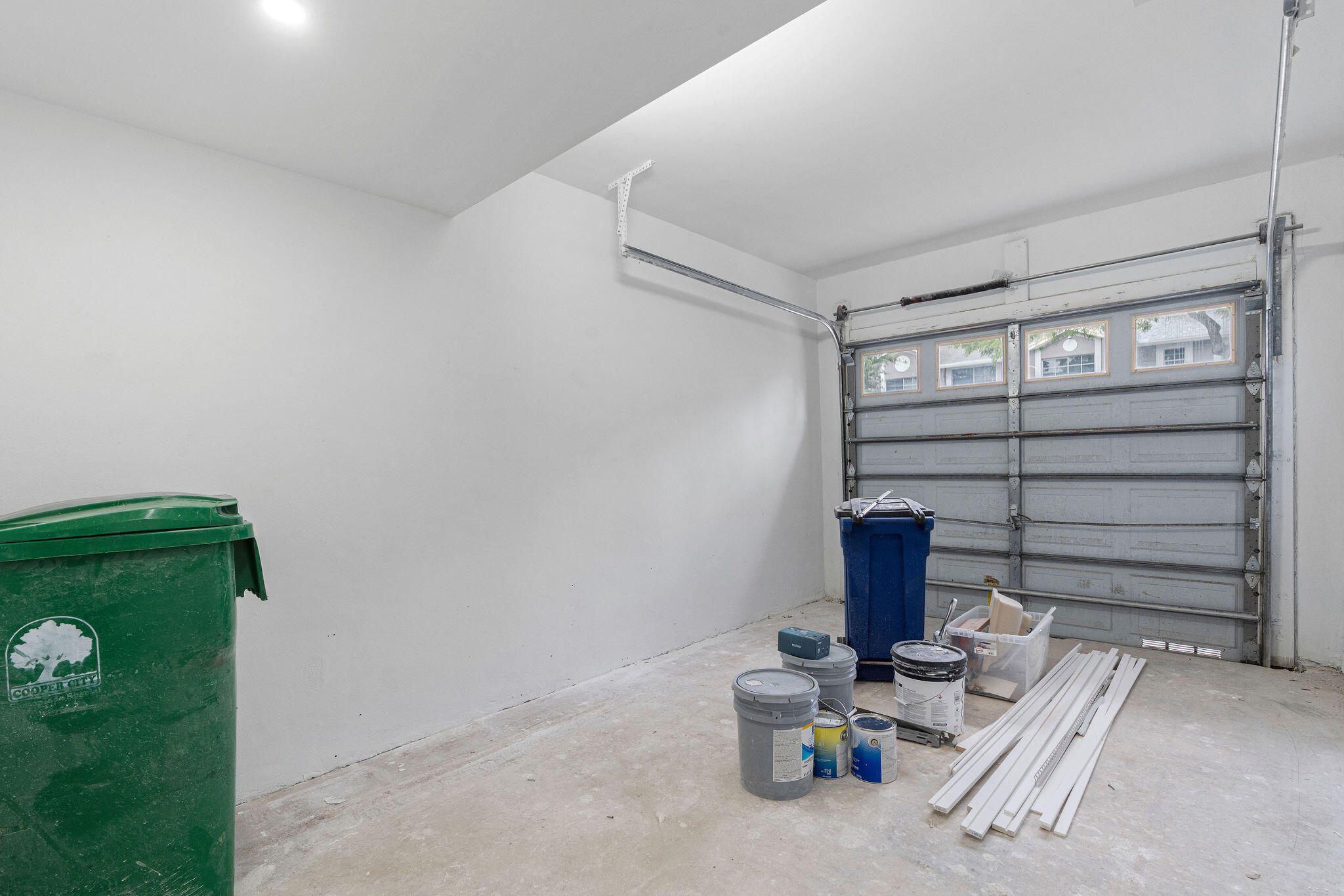 FLAMINGO GARDENS - Residential Lease