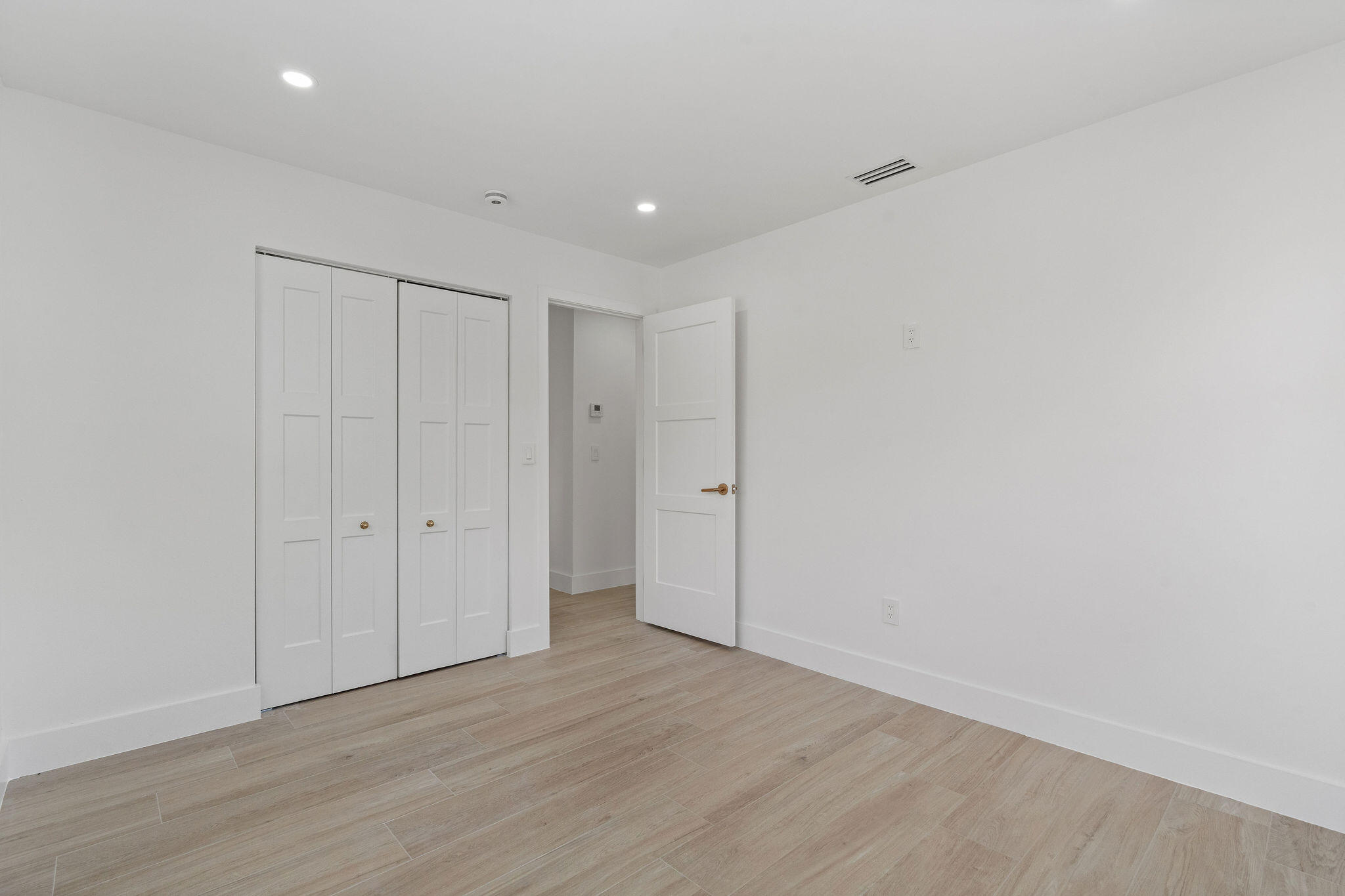 FLAMINGO GARDENS - Residential Lease