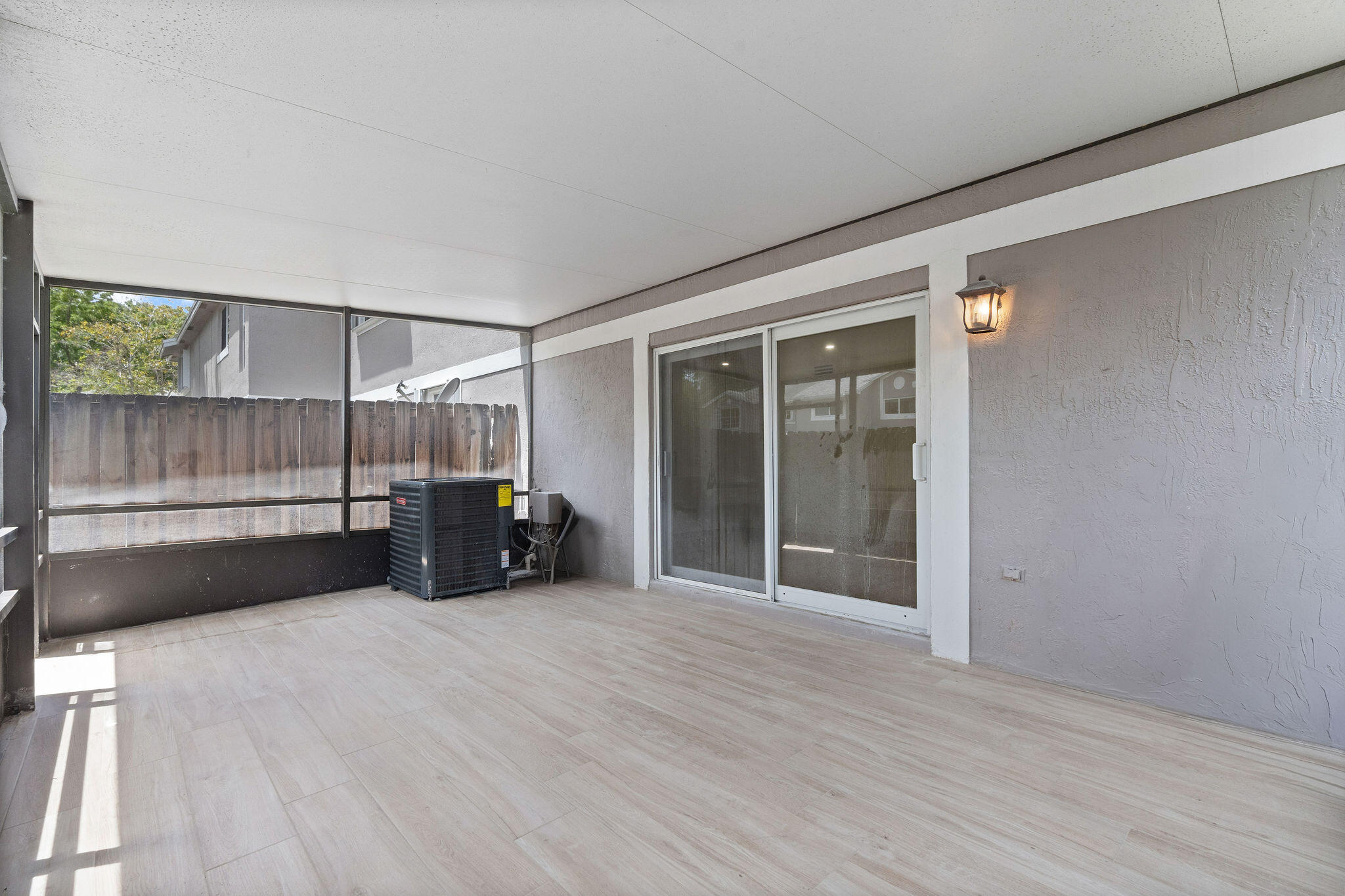 FLAMINGO GARDENS - Residential Lease