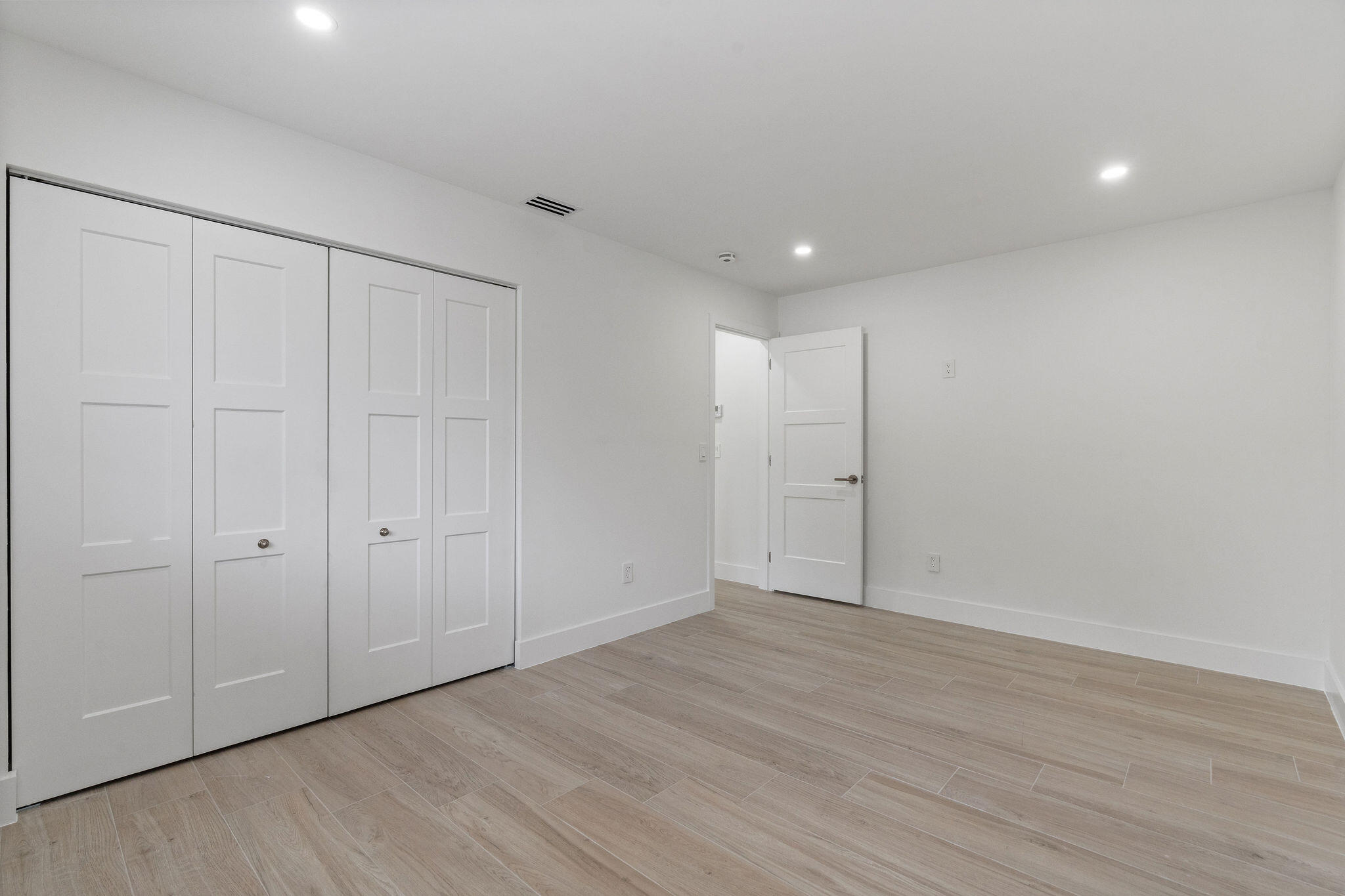 FLAMINGO GARDENS - Residential Lease