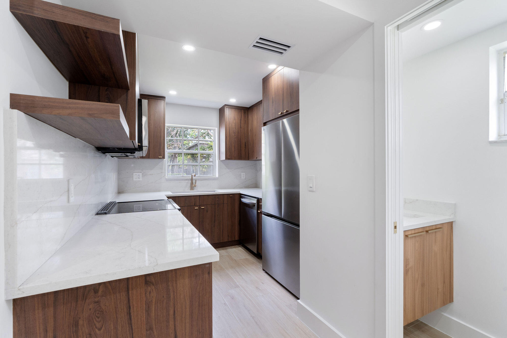 FLAMINGO GARDENS - Residential Lease