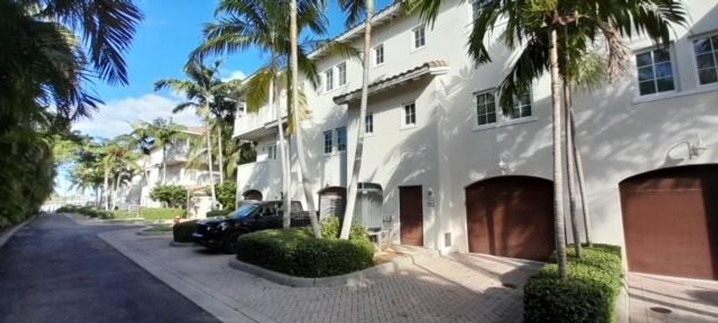 Photo of 1572 Island Cove Road, Fort Pierce, FL 34949 (MLS # F10449092)