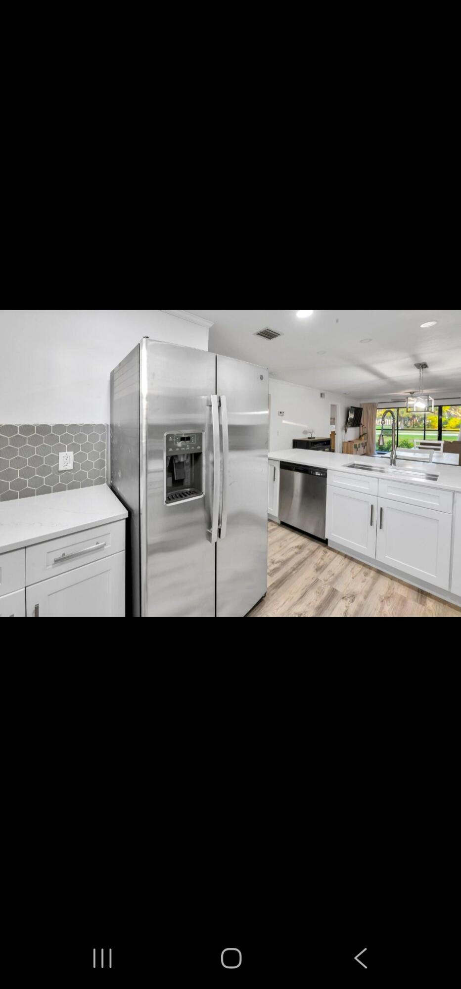INDIAN RIVER PLACE, A CONDOMINIUM - Residential