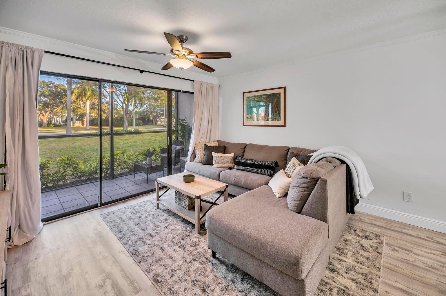 INDIAN RIVER PLACE, A CONDOMINIUM - Residential