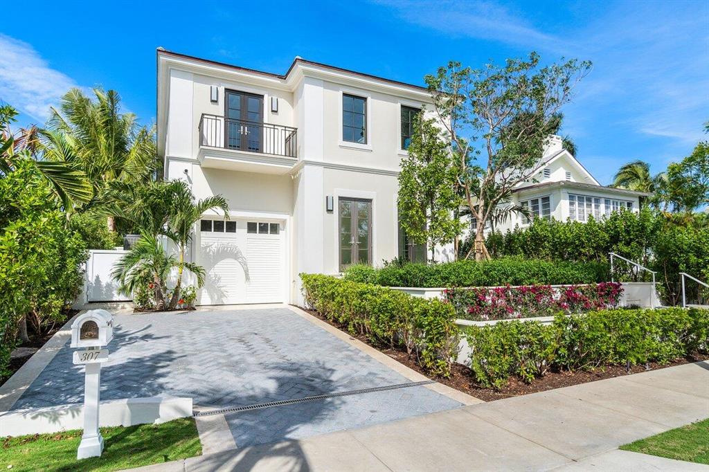 New construction home completed in December 2020 is now available for sale, move in now, bring your toothbrush! 307 Chilean Avenue is an exceptional in town single family home, just steps from Worth Avenue, the beach, A+ shopping, restaurants, walk everywhere. Designed by renowned Palm Beach Architect, Pat Segraves, constructed by Dunworth Builders with landscape design by award winning Nievera Williams. Replete with 4 bedrooms, 4.2 baths, elevator, 2 laundry rooms, chefs kitchen with Wolf, Subzero, Miele espresso maker, and two dishwashers. Outdoor pool, spa, covered loggia with motorized screens, bbq and outdoor shower, no expense to detail, amenity, or quality was spared.