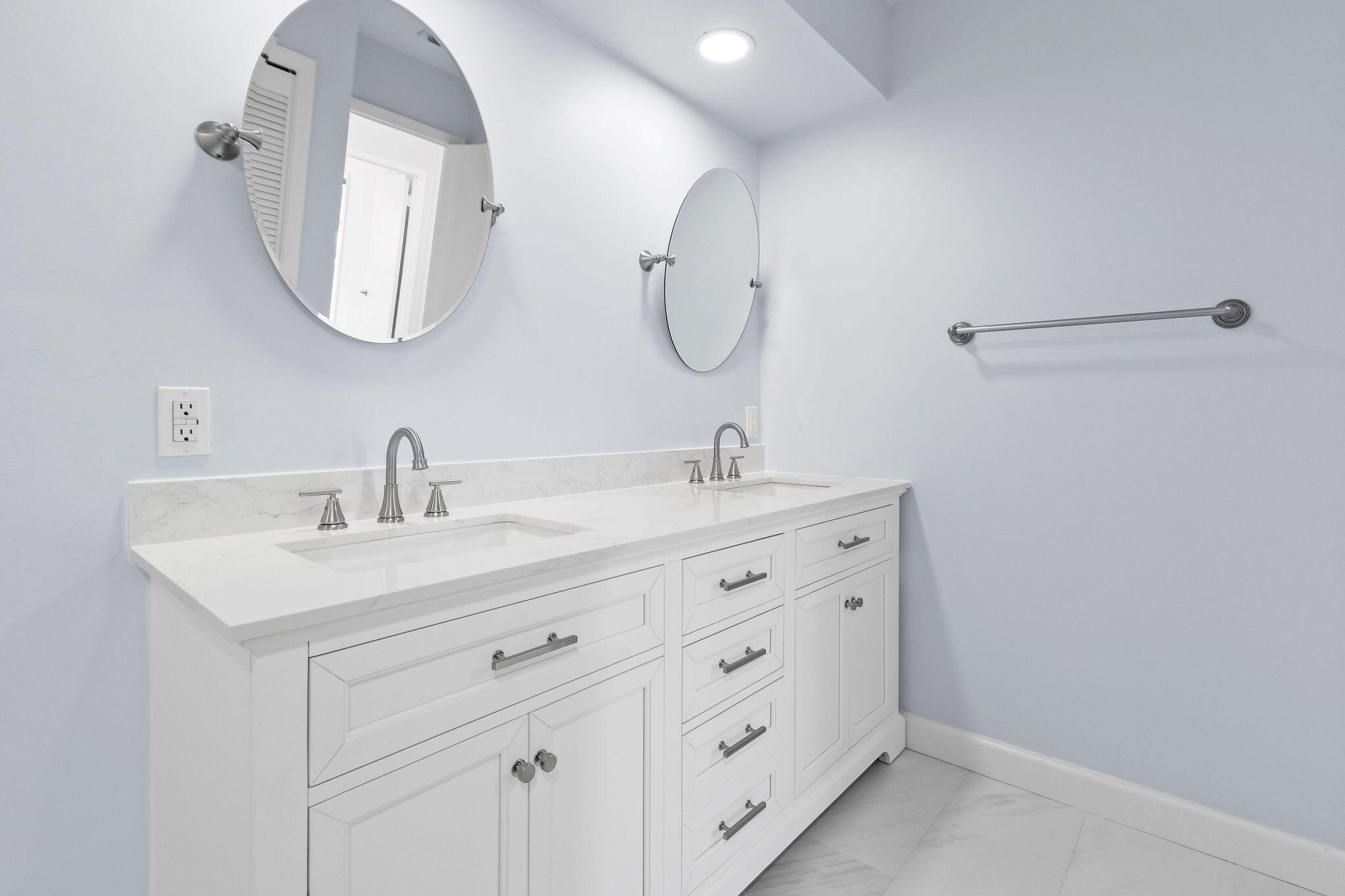 JAMESTOWN AT HERITAGE RID - Residential