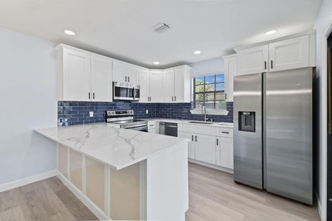 Photo of 7471 SE Jamestown Terrace, Hobe Sound, FL 33455 (MLS # R11150463)