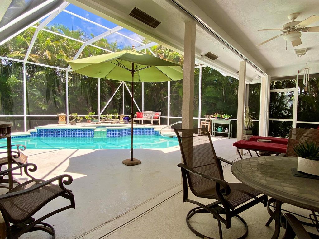 Photo of 19165 Tamara Lane, Jupiter, FL 33458 (MLS # R11001535)