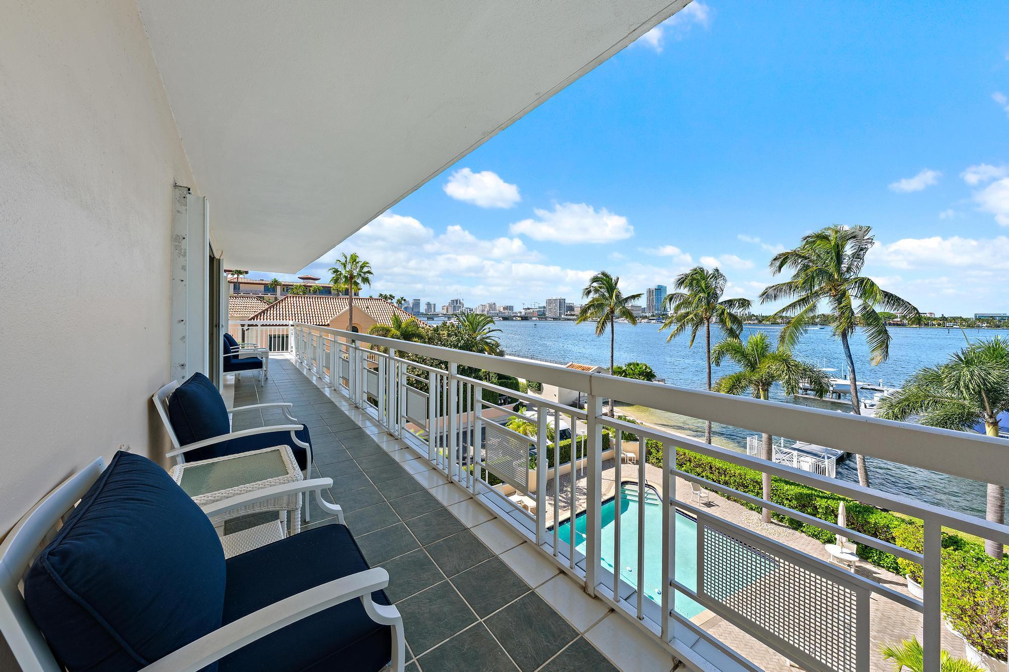 250 BRADLEY Place 408
