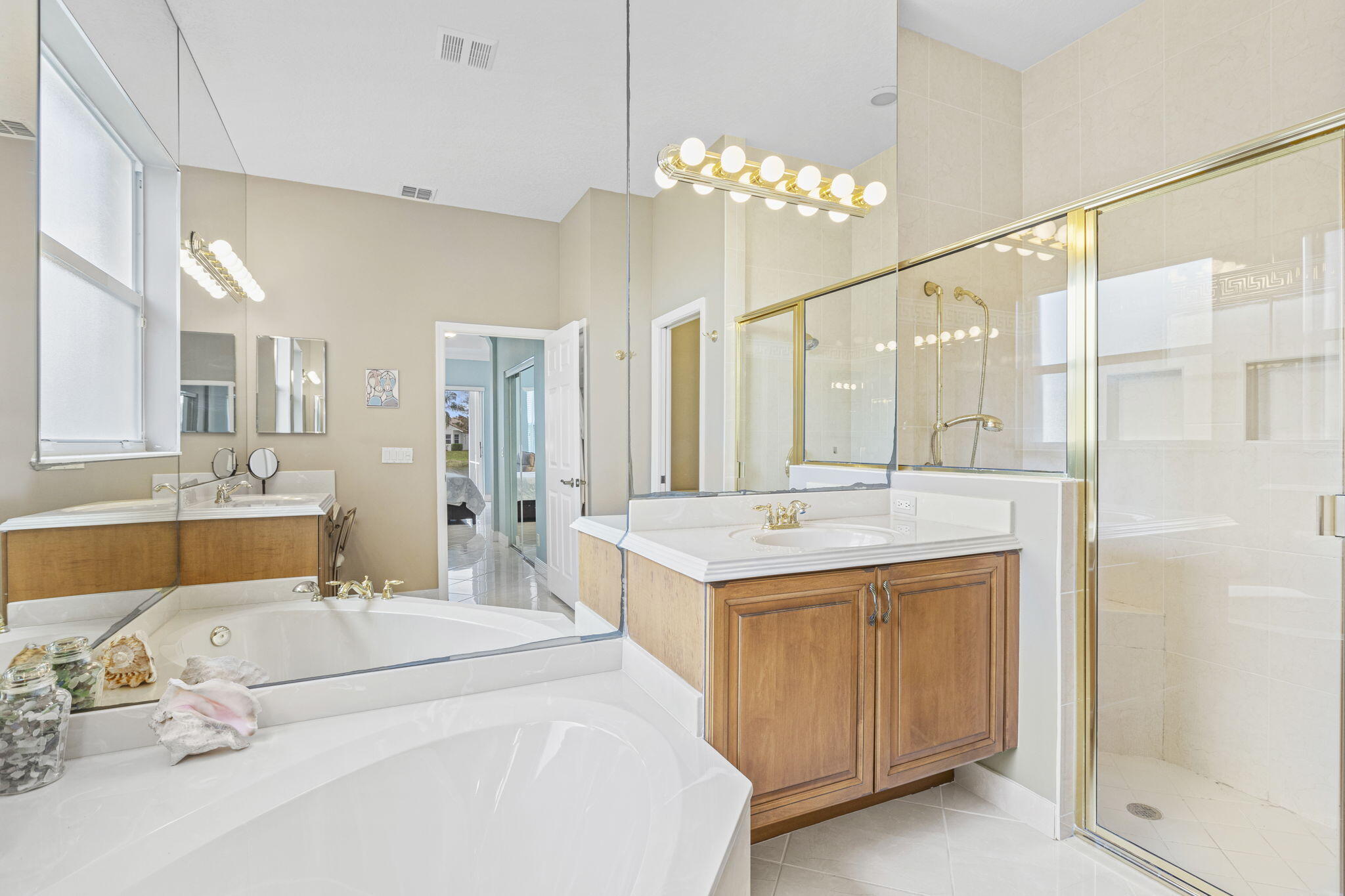 Magnolia Lakes - Residential