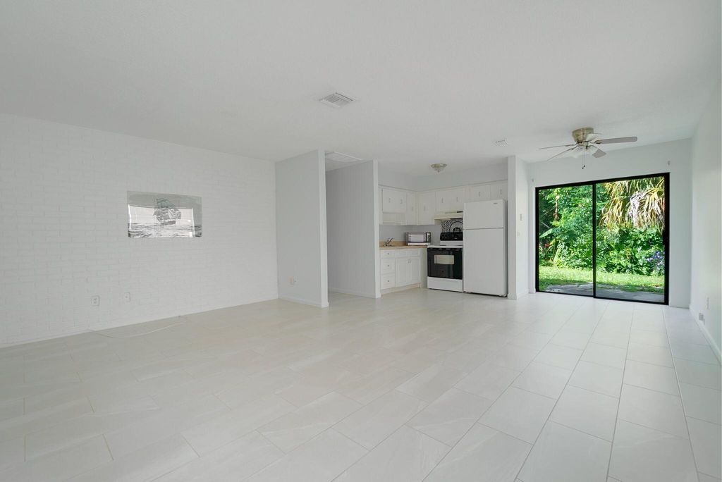 Photo of 4752 SE Ebbtide Avenue #4762, Stuart, FL 34997 (MLS # R11019313)