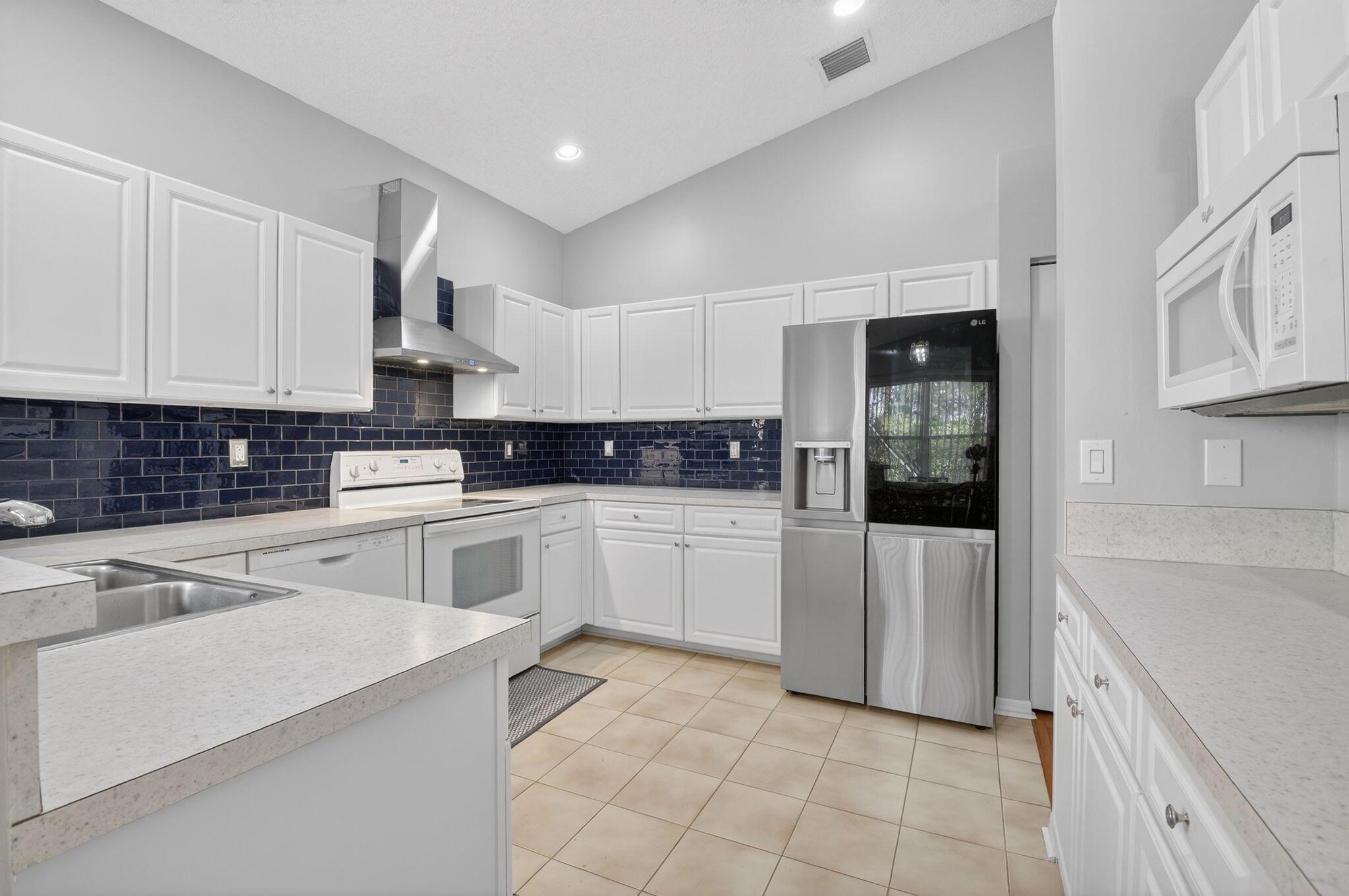 Verona Lakes - Residential