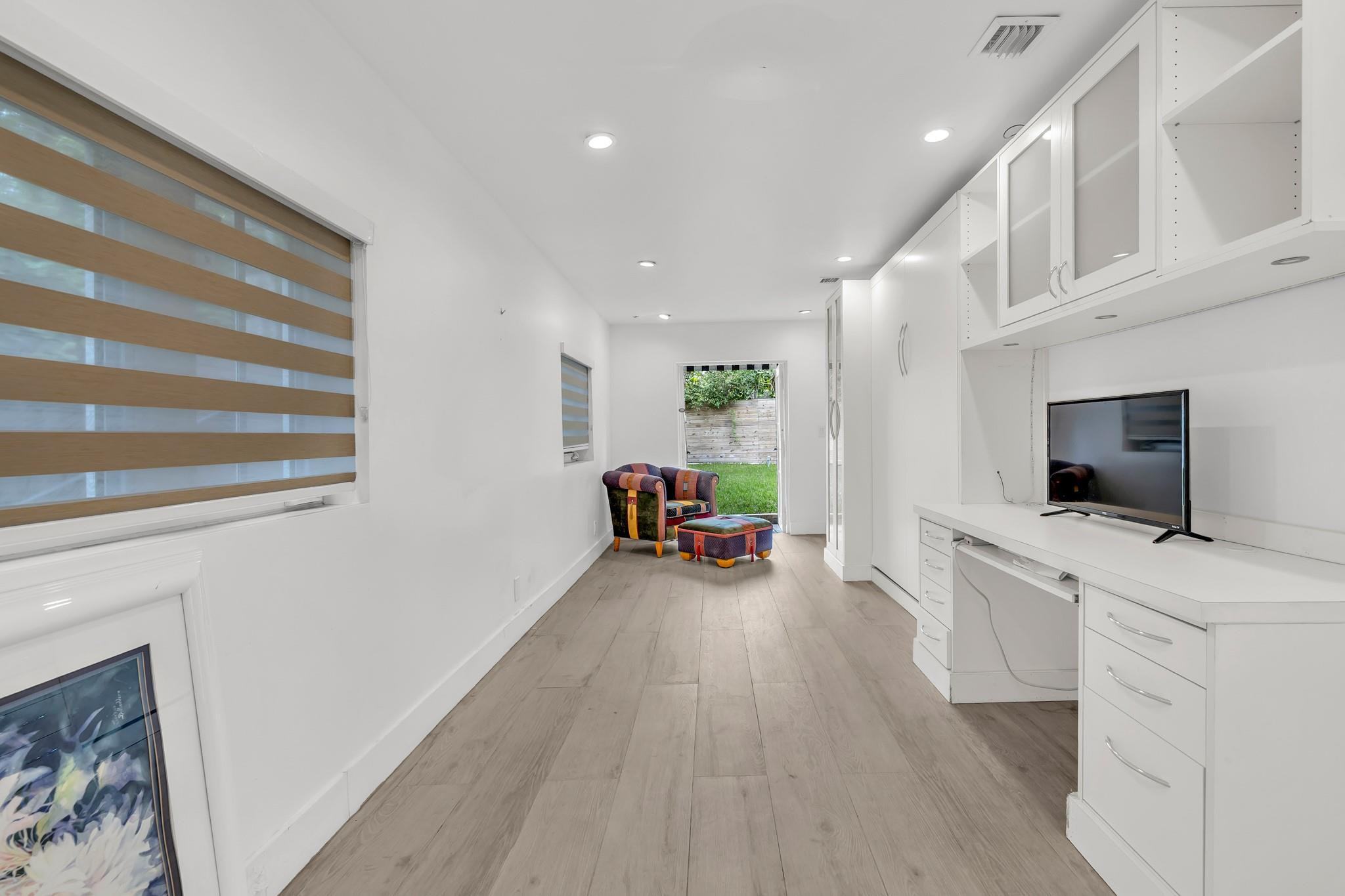 BAYSHORE A - Residential