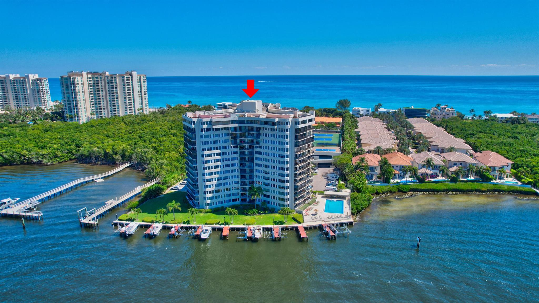 REGENCY HIGHLAND CLUB CON - Residential