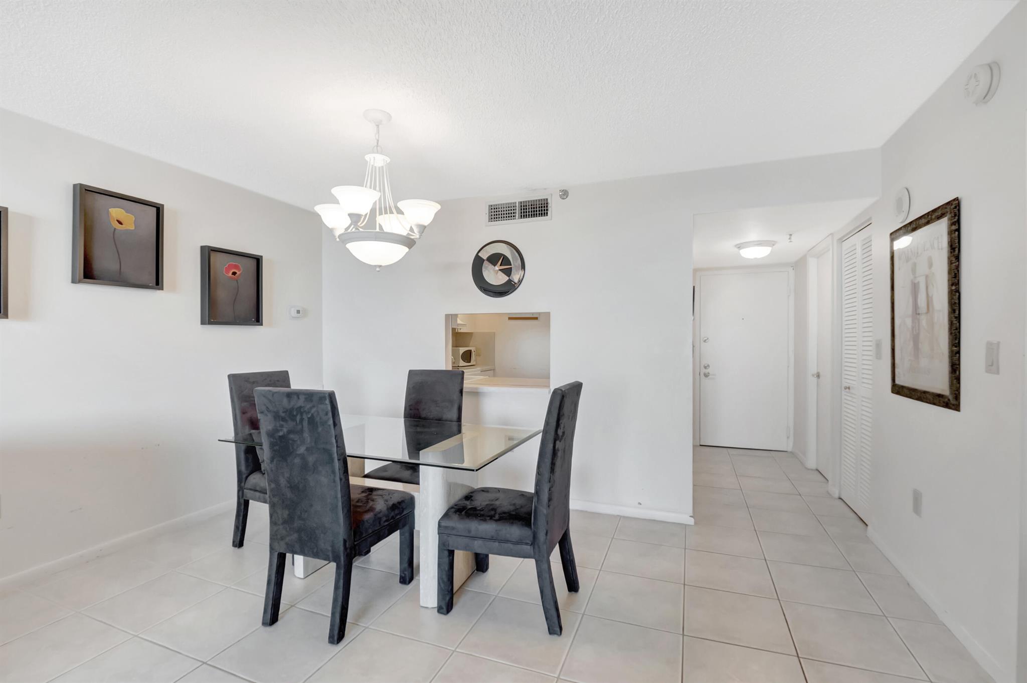 REGENCY HIGHLAND CLUB CON - Residential