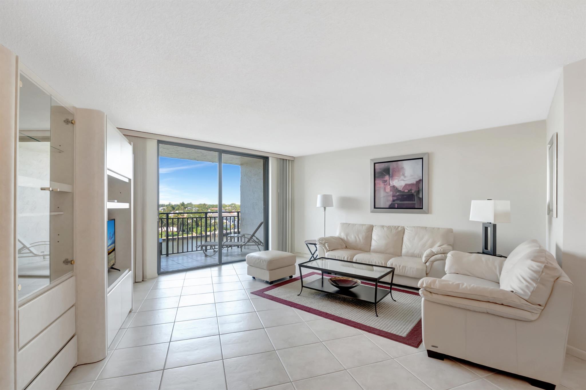REGENCY HIGHLAND CLUB CON - Residential