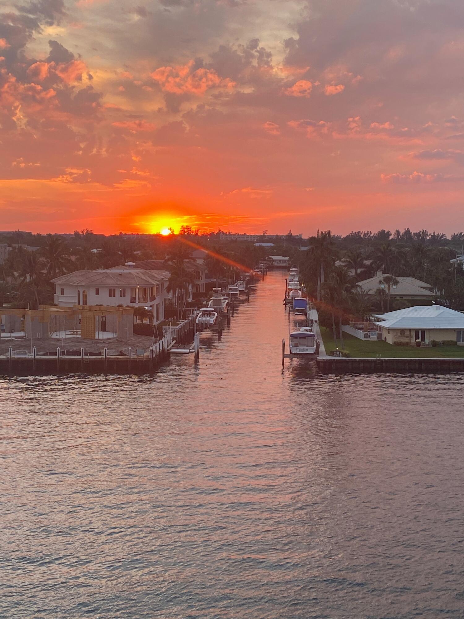 REGENCY HIGHLAND CLUB CONDO - Residential