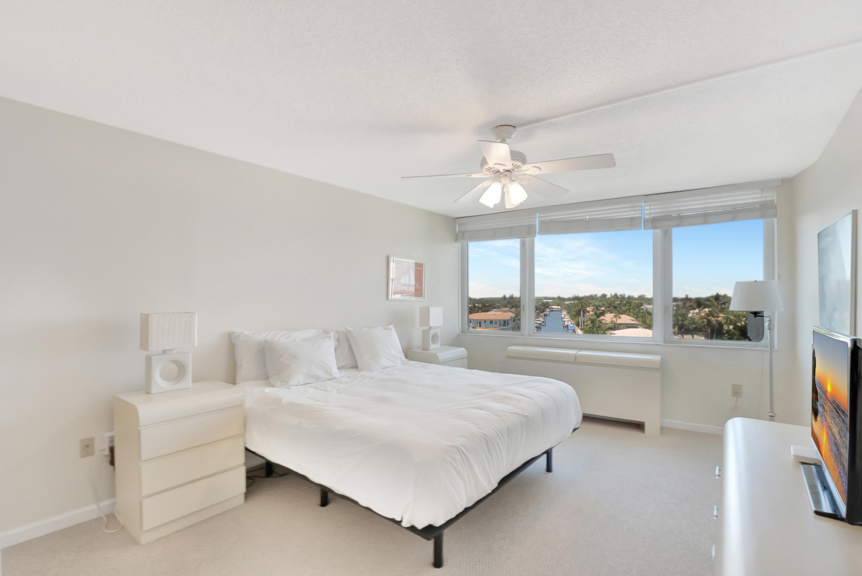 REGENCY HIGHLAND CLUB CONDO - Residential