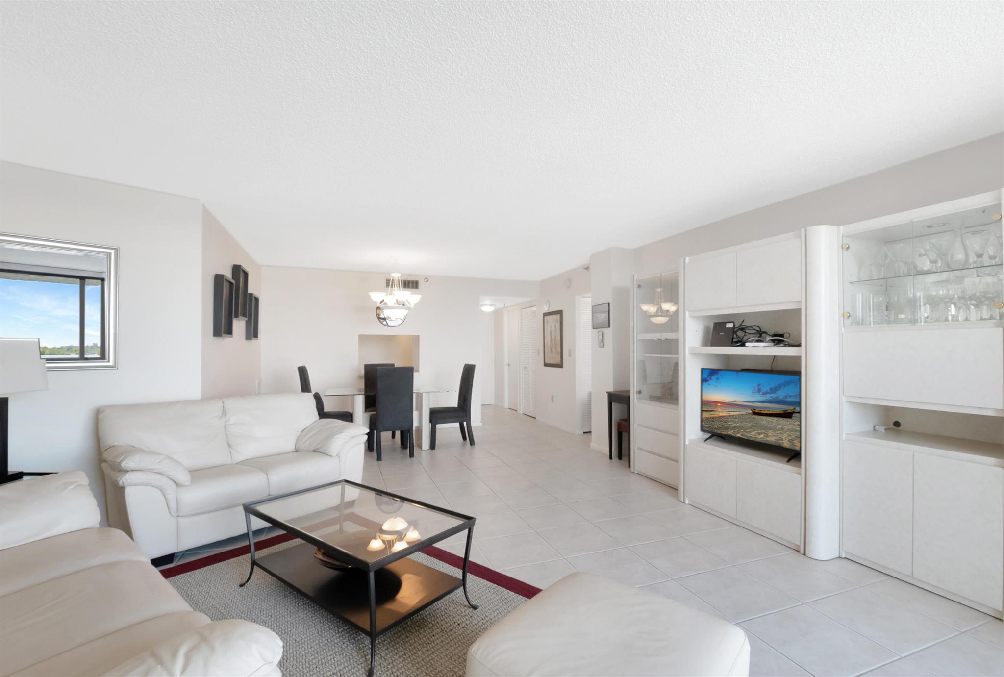 REGENCY HIGHLAND CLUB CON - Residential