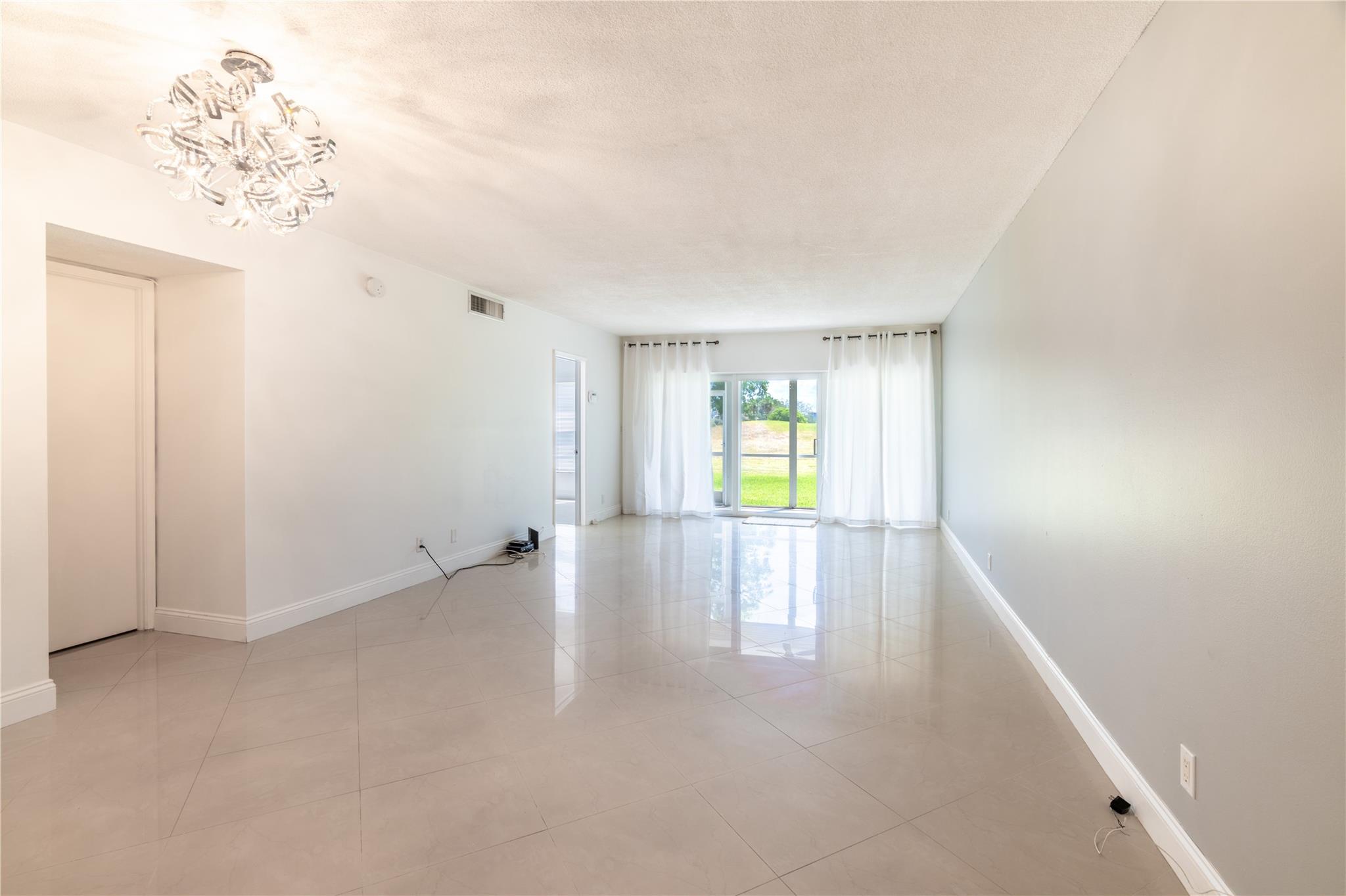 3300 N Palm Aire Dr 102