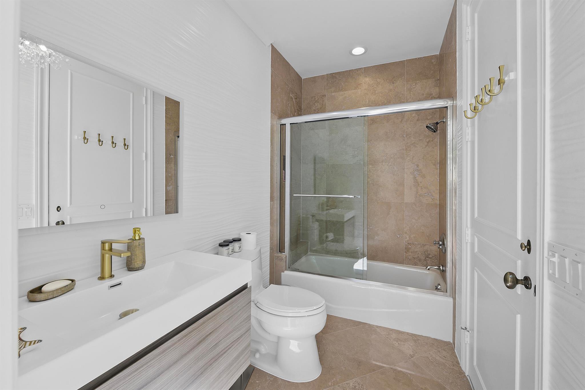 ST ANDREWS COUNTRY CLUB - Residential