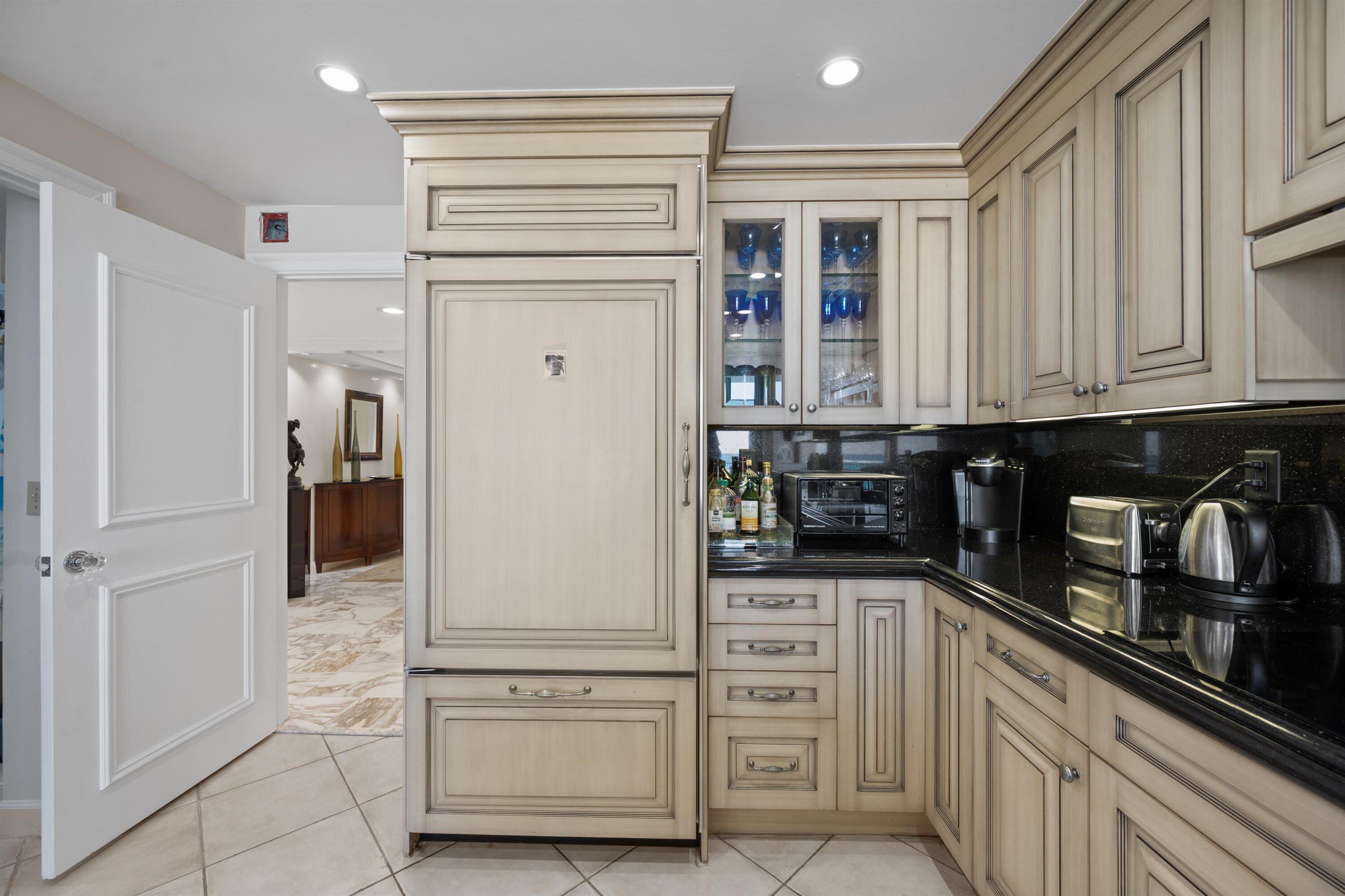 PALM BEACH STRATFORD CONDO - Residential