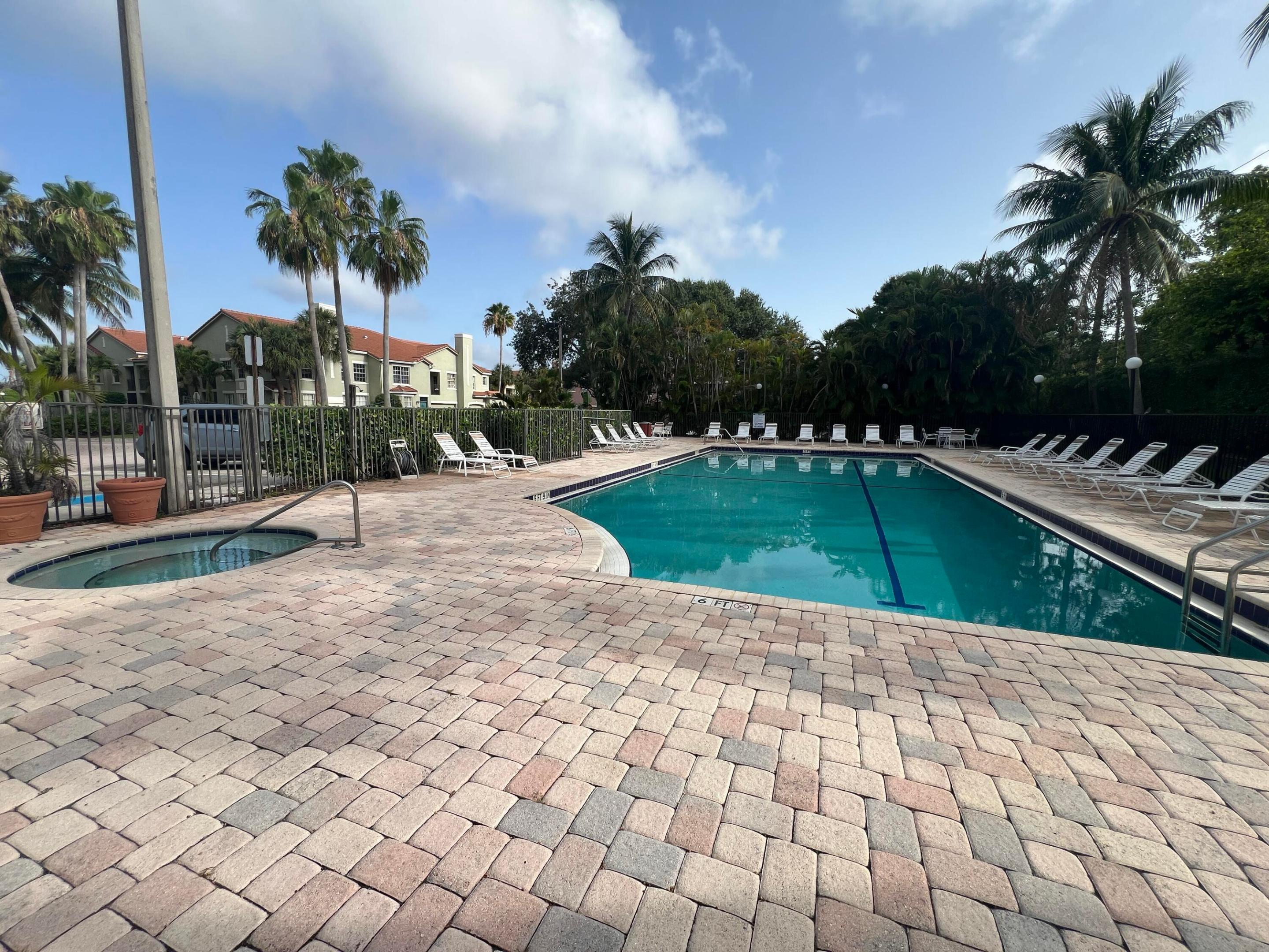 RESIDENCES OF BELMONT AT BOYNTON BEACH CONDO - Residential