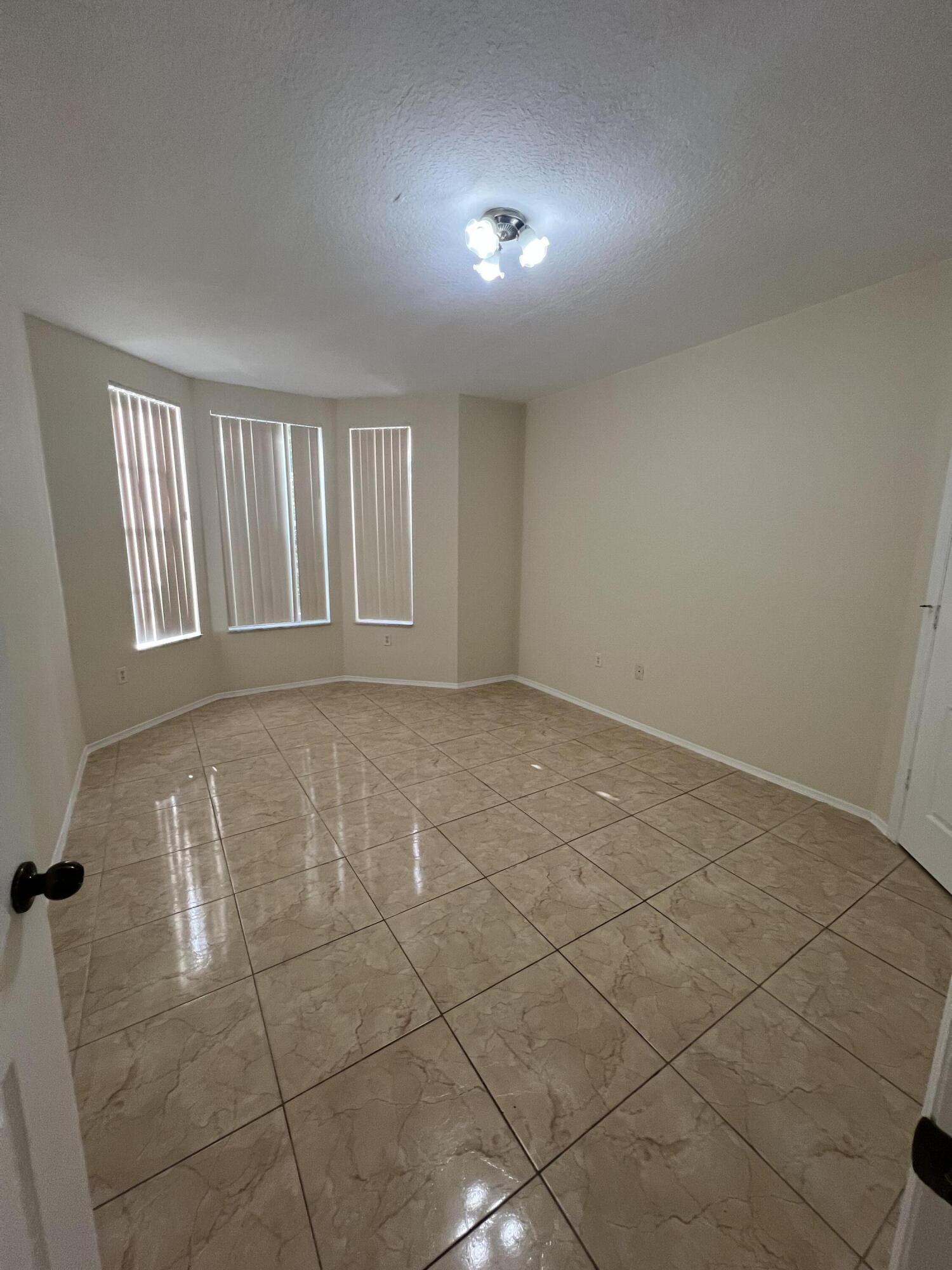 RESIDENCES OF BELMONT AT BOYNTON BEACH CONDO - Residential