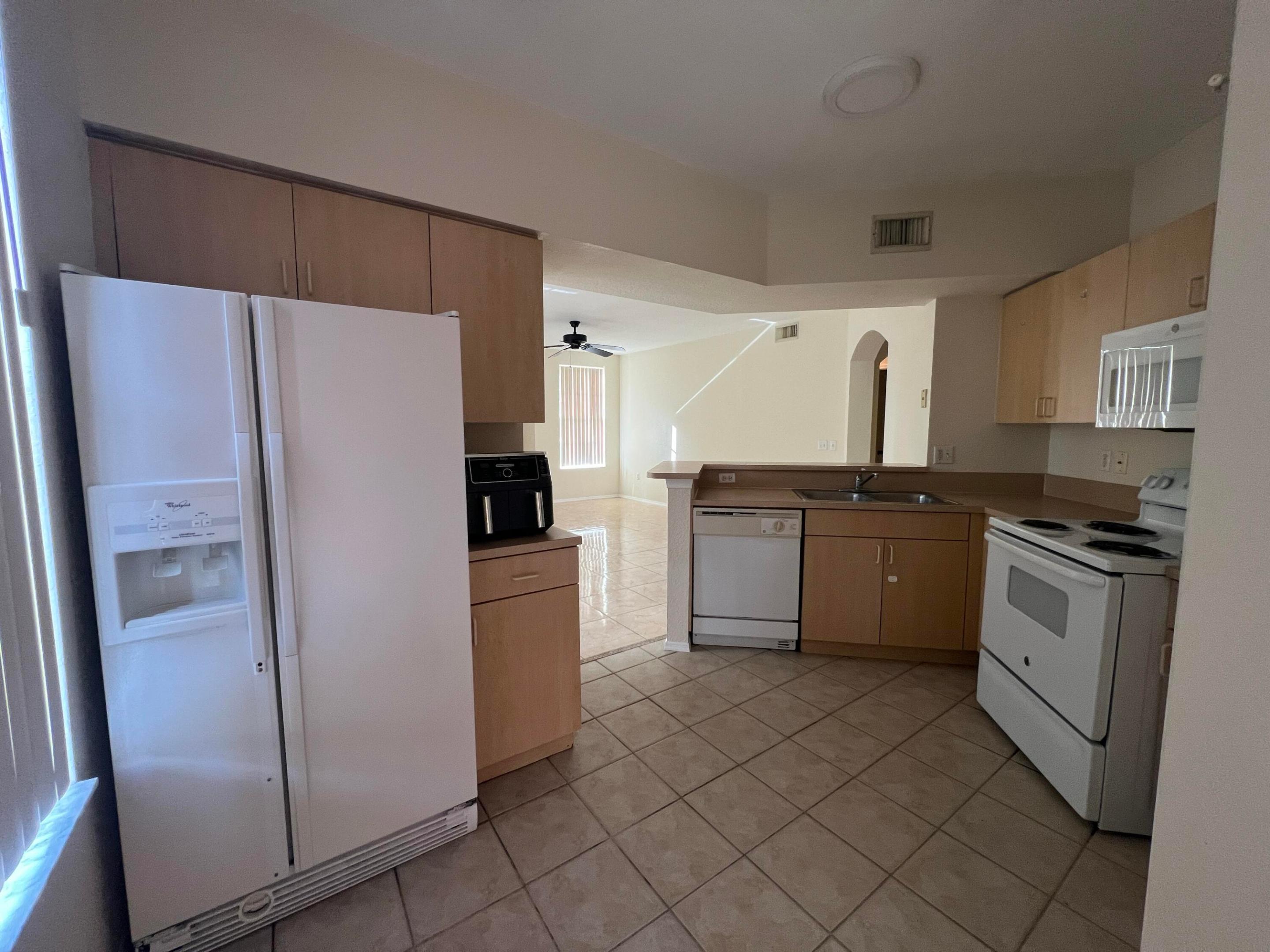 RESIDENCES OF BELMONT AT BOYNTON BEACH CONDO - Residential