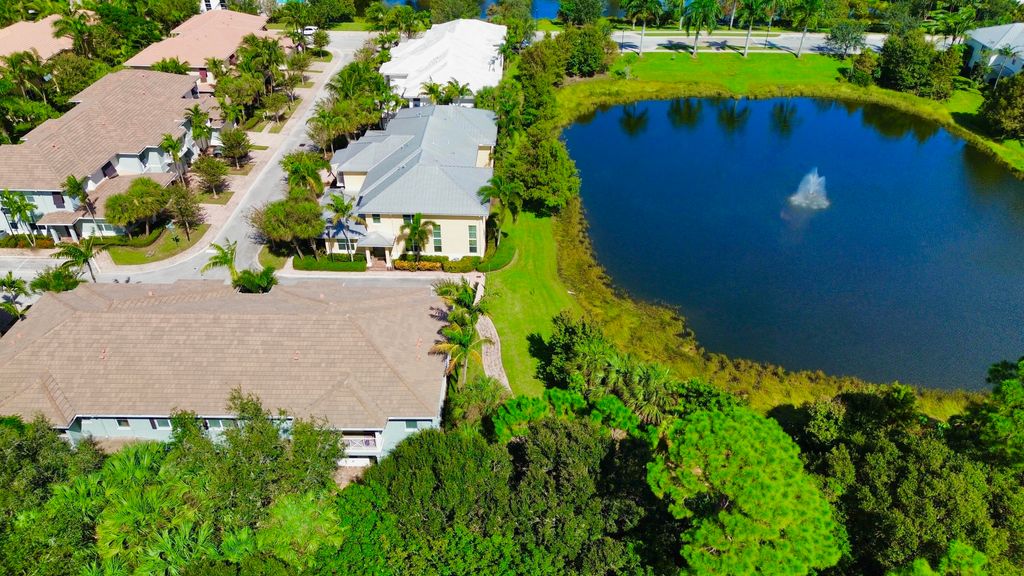 Photo of 5204 Cambridge Court, Palm Beach Gardens, FL 33418 (MLS # R11023645)