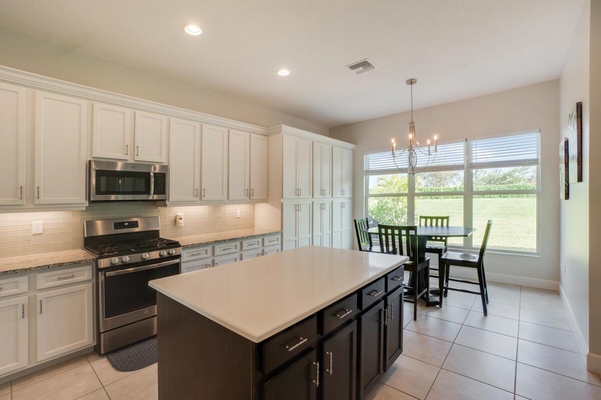 Valencia Cay At Riverland - Residential