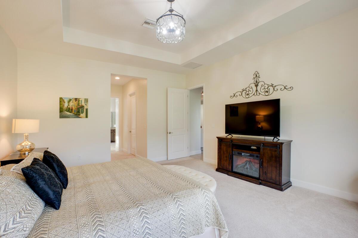 Valencia Cay At Riverland - Residential