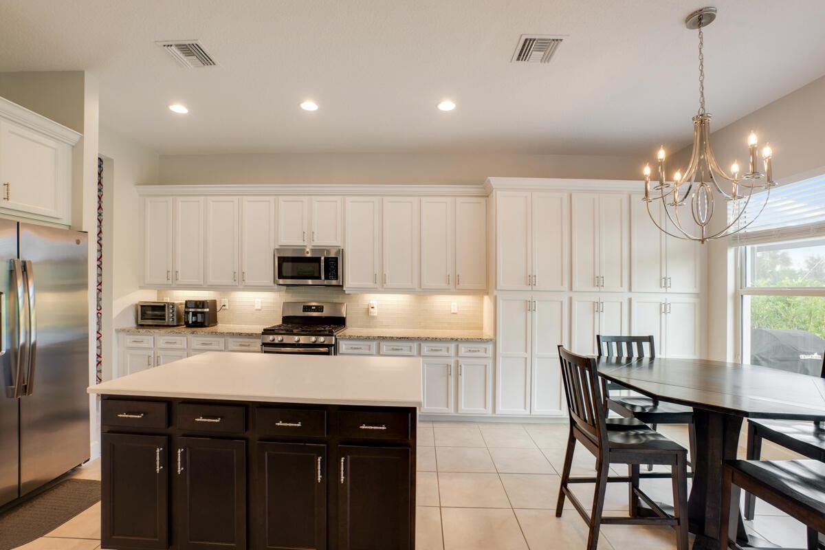 Valencia Cay At Riverland - Residential