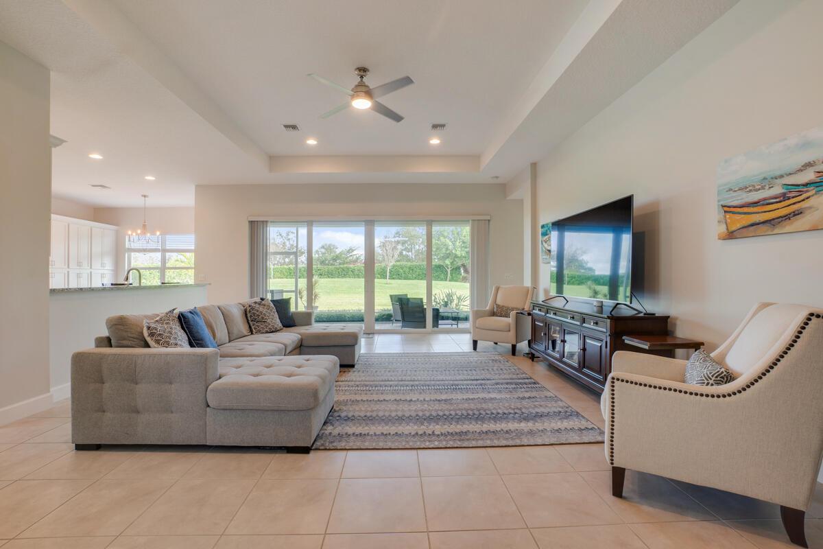 Valencia Cay At Riverland - Residential