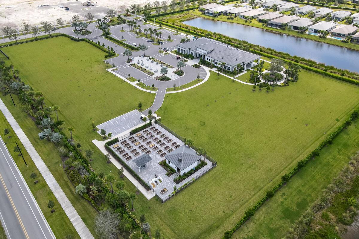 Valencia Cay At Riverland - Residential