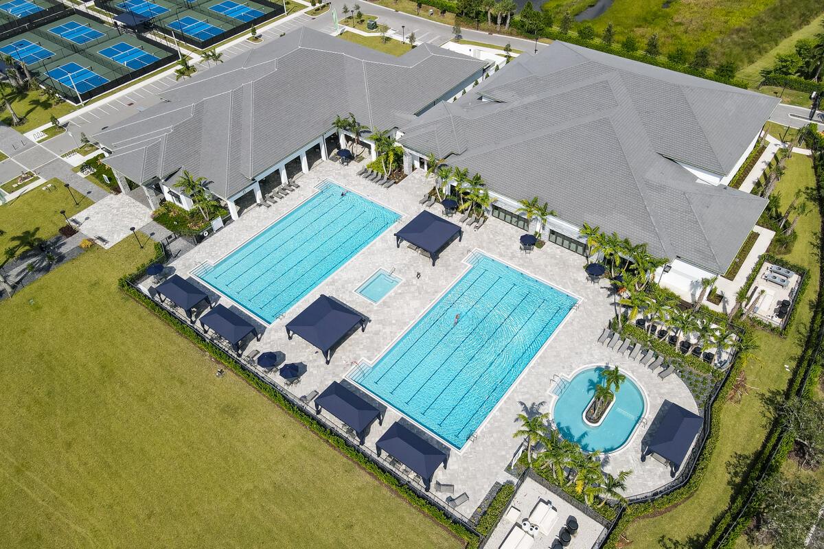 Valencia Cay At Riverland - Residential