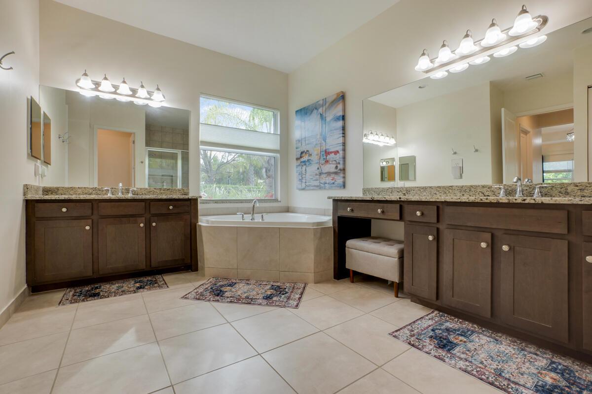 Valencia Cay At Riverland - Residential