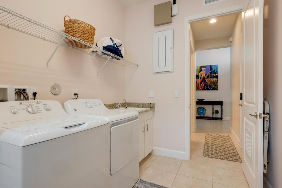 Valencia Cay At Riverland - Residential